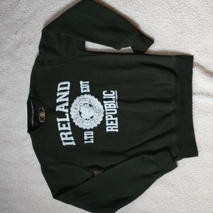 NWOT Irish Connexxion Ireland Republic Dark Green Sweatshirt
